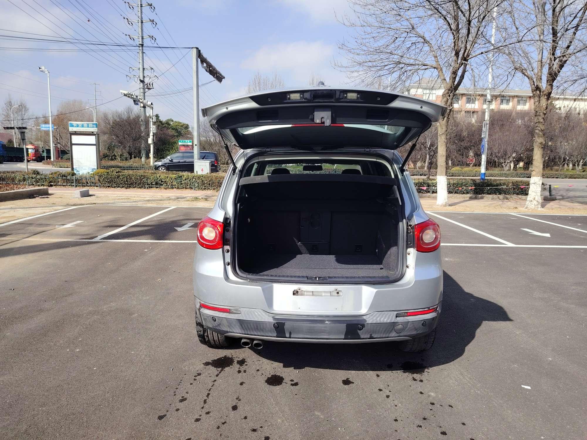 Volkswagen Tiguan 2013 thumb 2