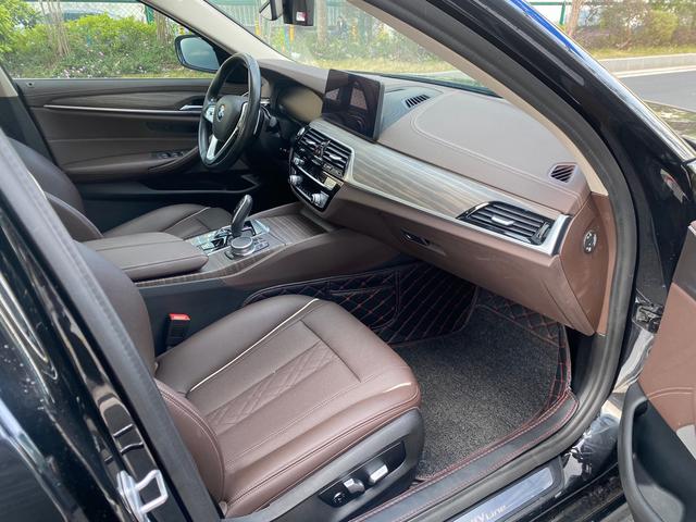 BMW 5 серии 2021 thumb 4