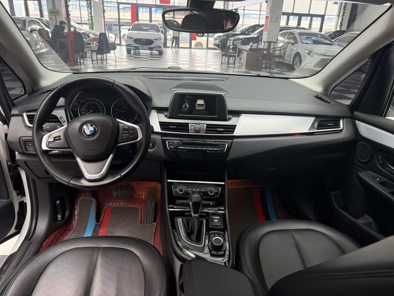 BMW 2 серии Active Tourer 2017 thumb 5
