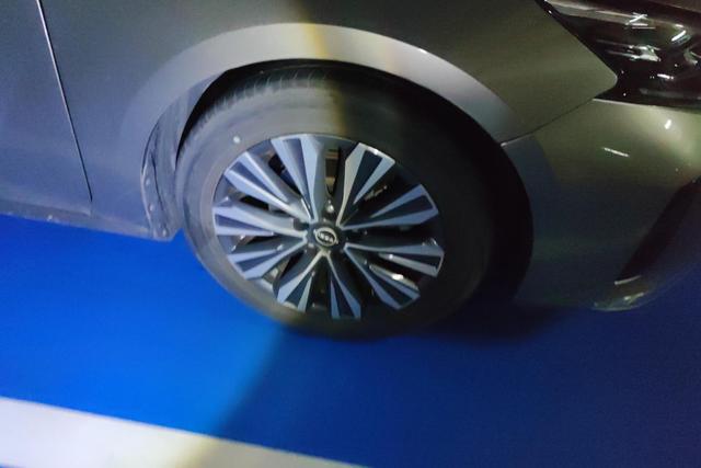 Nissan Altima 2022 thumb 2