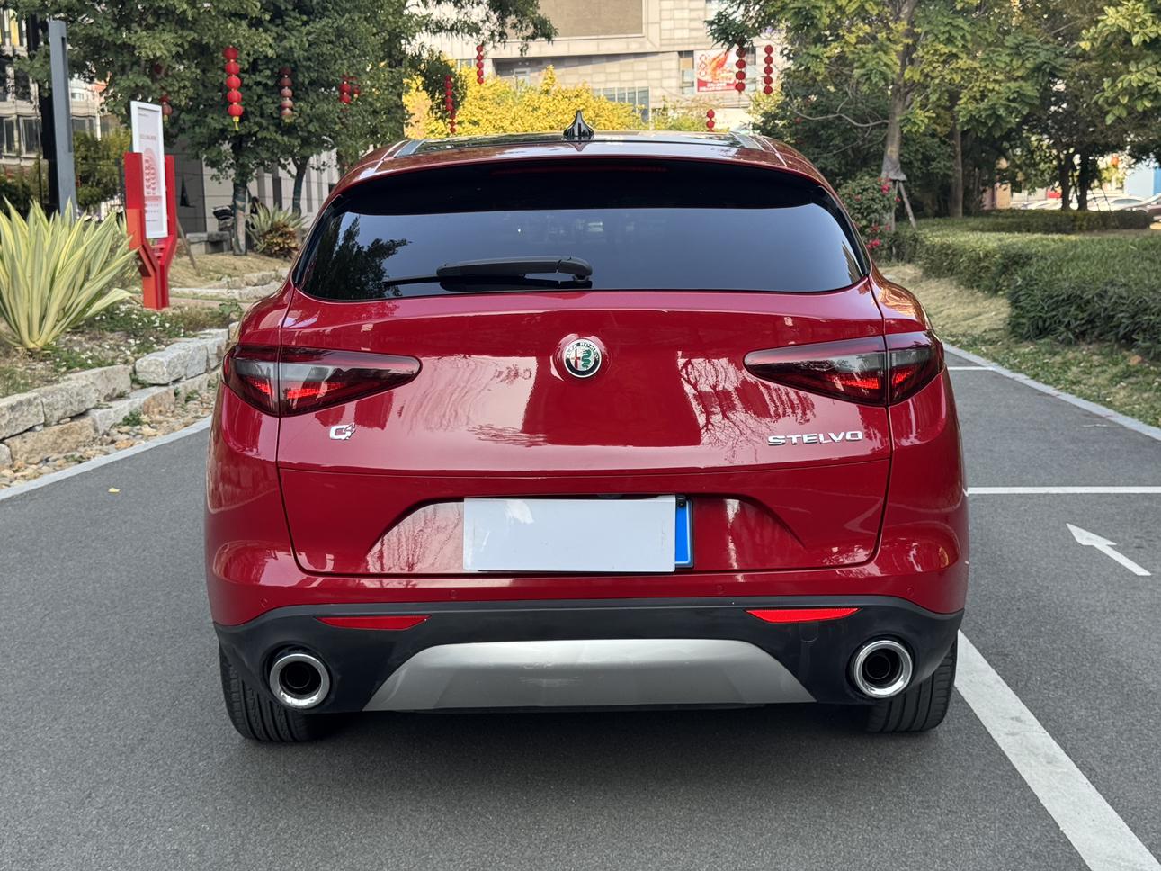 Alfa Romeo Stelvio 2018 thumb 12