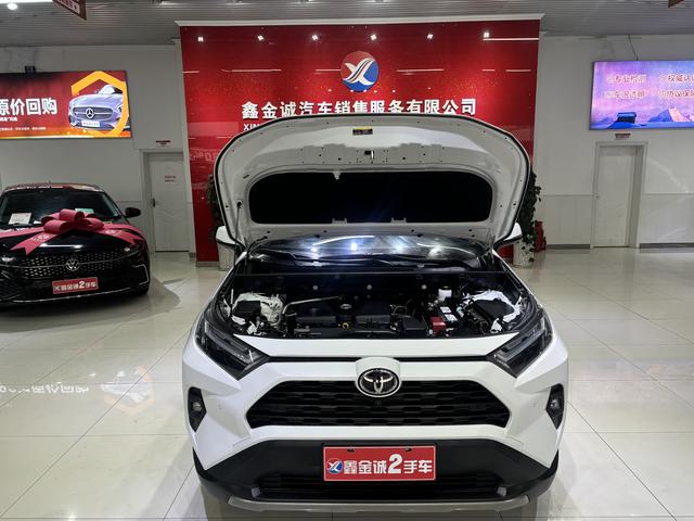 Toyota RAV4 2023 thumb 12