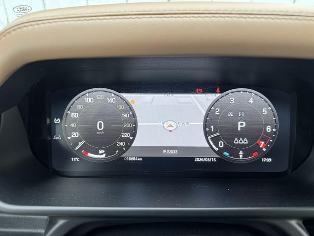 Land Rover Defender 2025 thumb 9