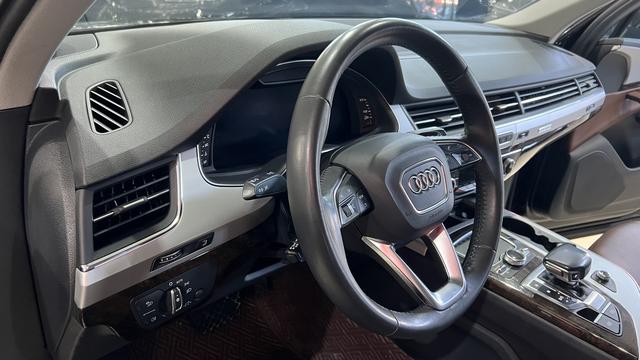 Audi Q7 2019 thumb 6