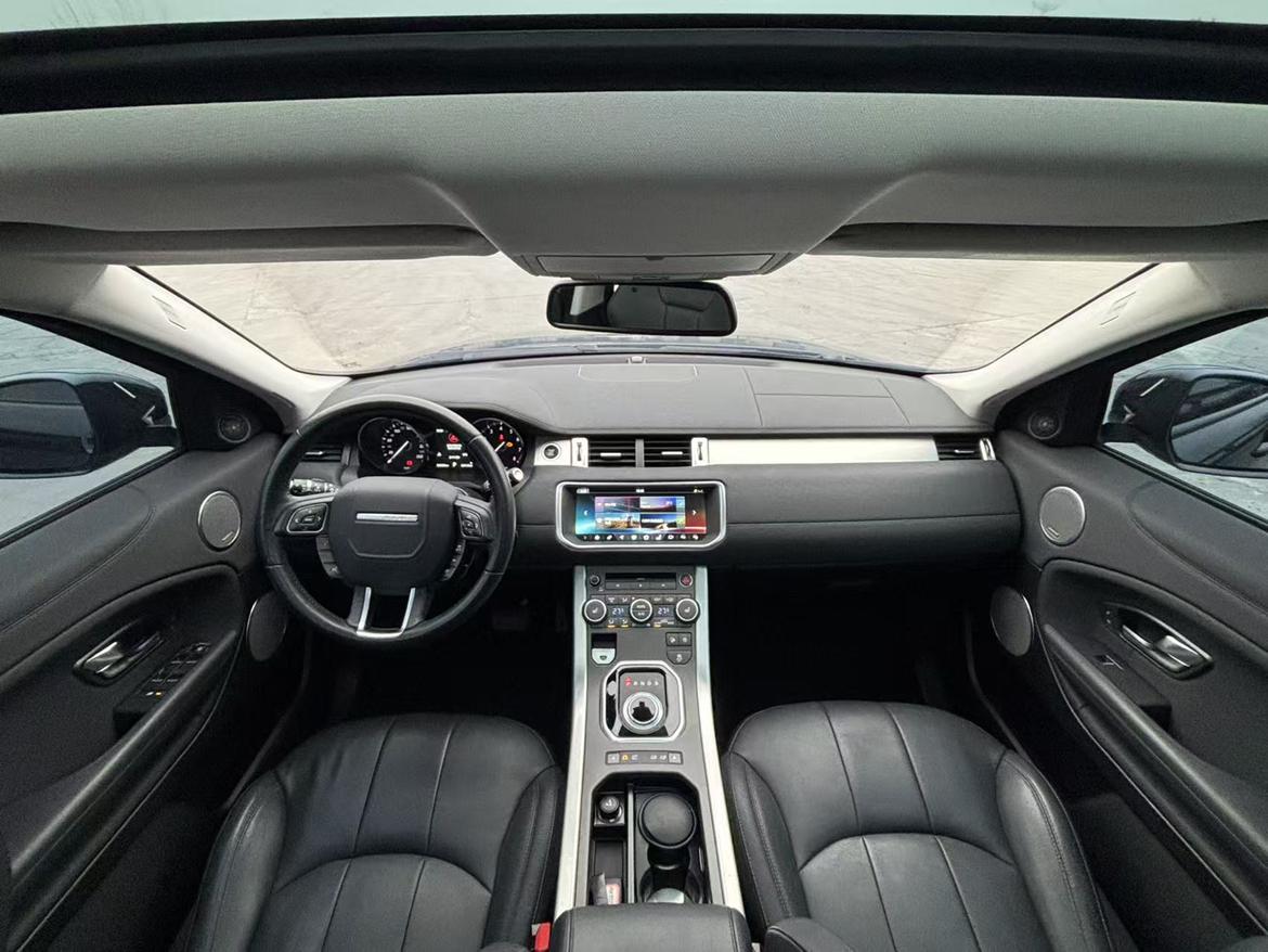 Land Rover Range Rover Velar 2018 thumb 5