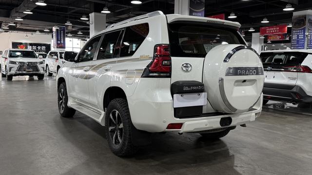Toyota Land Cruiser Prado 2019 thumb 4