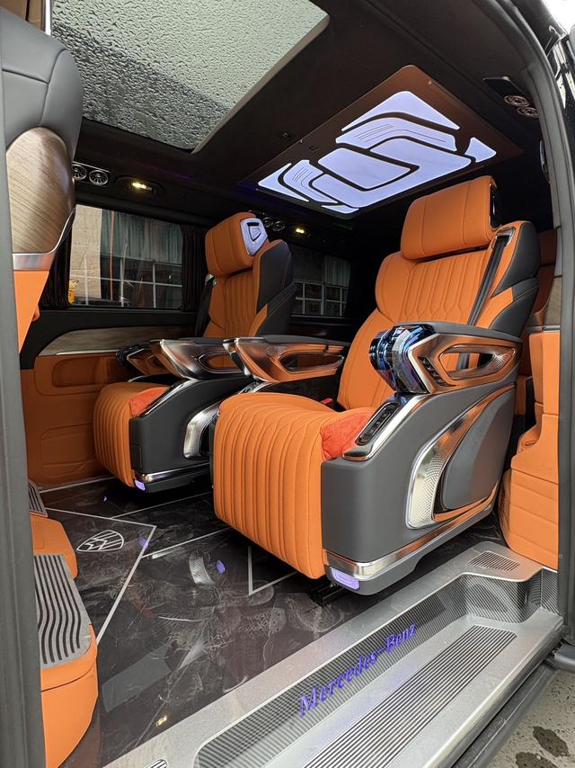 Mercedes-Benz V-Класс 2022 thumb 3