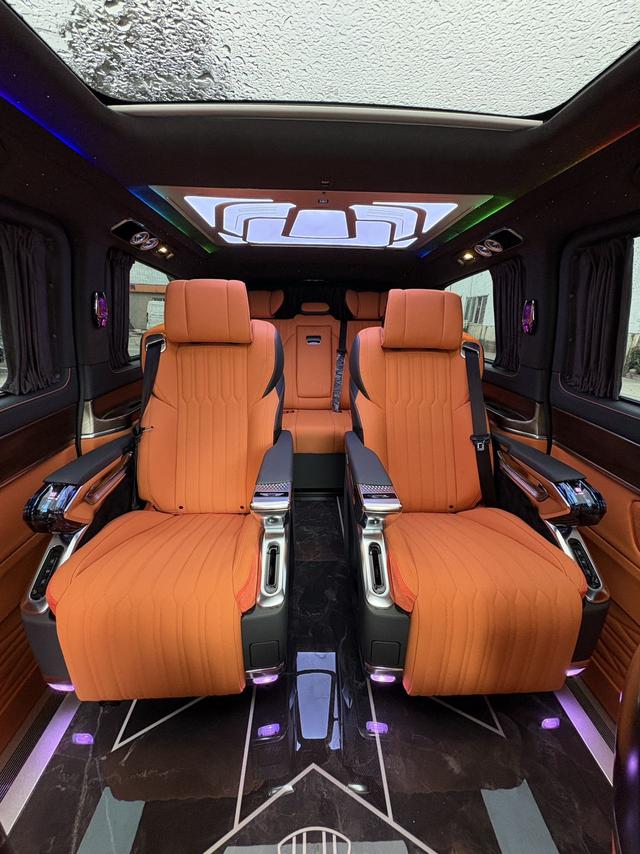 Mercedes-Benz V-Класс 2022 thumb 5