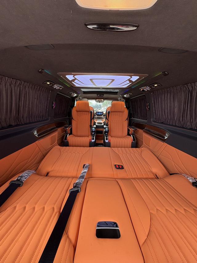 Mercedes-Benz V-Класс 2022 thumb 6