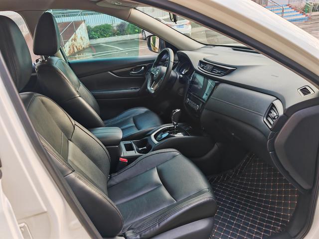 Nissan X-Trail 2019 thumb 3