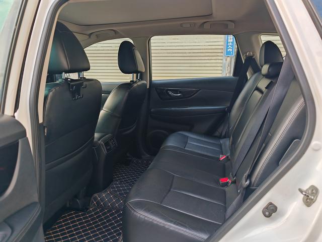 Nissan X-Trail 2019 thumb 4