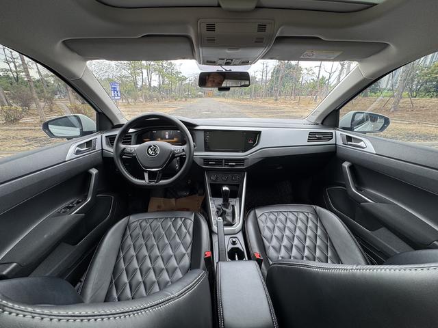 Volkswagen Polo 2023 thumb 5