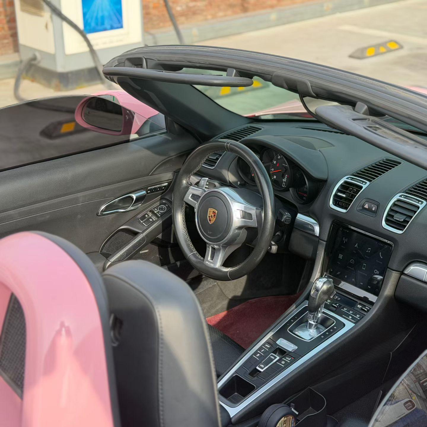 Porsche Boxster 2018 thumb 4