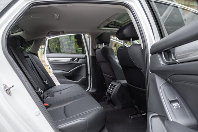 Honda Accord 2022 thumb 5