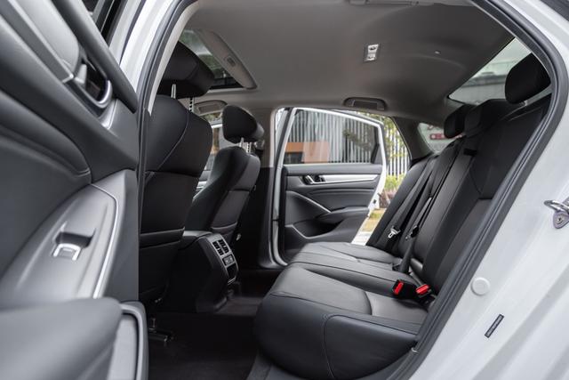 Honda Accord 2022 thumb 7