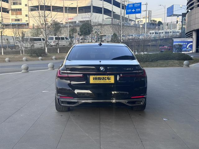 BMW 7 серии 2019 thumb 2