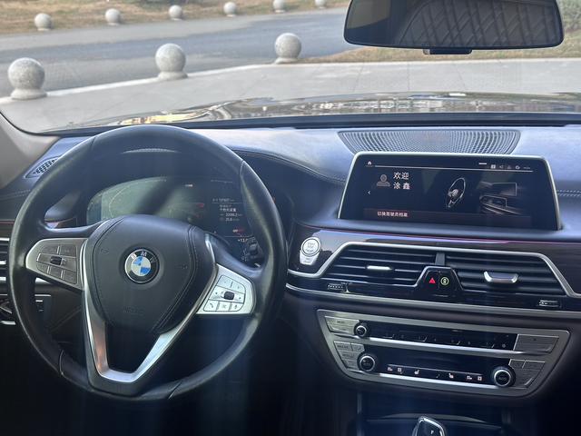 BMW 7 серии 2019 thumb 12