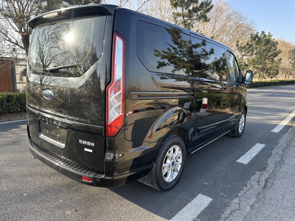 Ford Tourneo Custom 2019 thumb 4