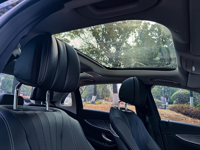 Mercedes-Benz E-Class 2021 thumb 5