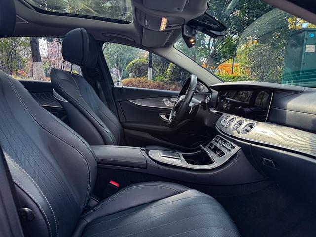 Mercedes-Benz E-Class 2021 thumb 6
