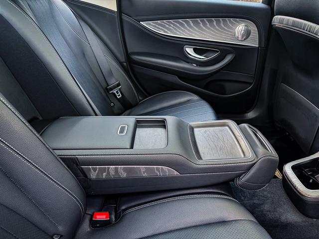 Mercedes-Benz E-Class 2021 thumb 12