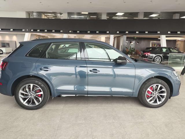 Audi Q5 2025 thumb 5