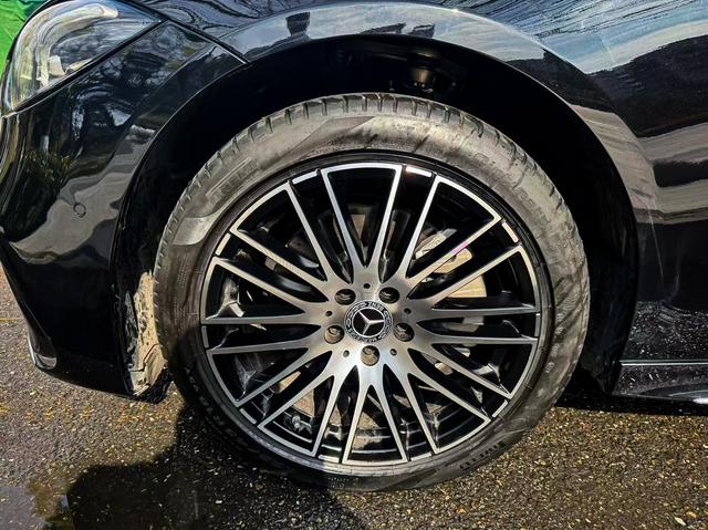 Mercedes-Benz C-Class 2024 thumb 3