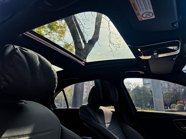Mercedes-Benz C-Class 2024 thumb 10