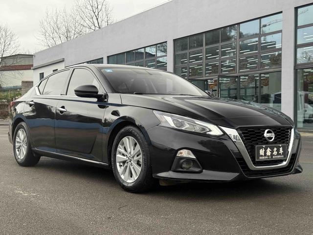 Nissan Altima 2019 thumb 2