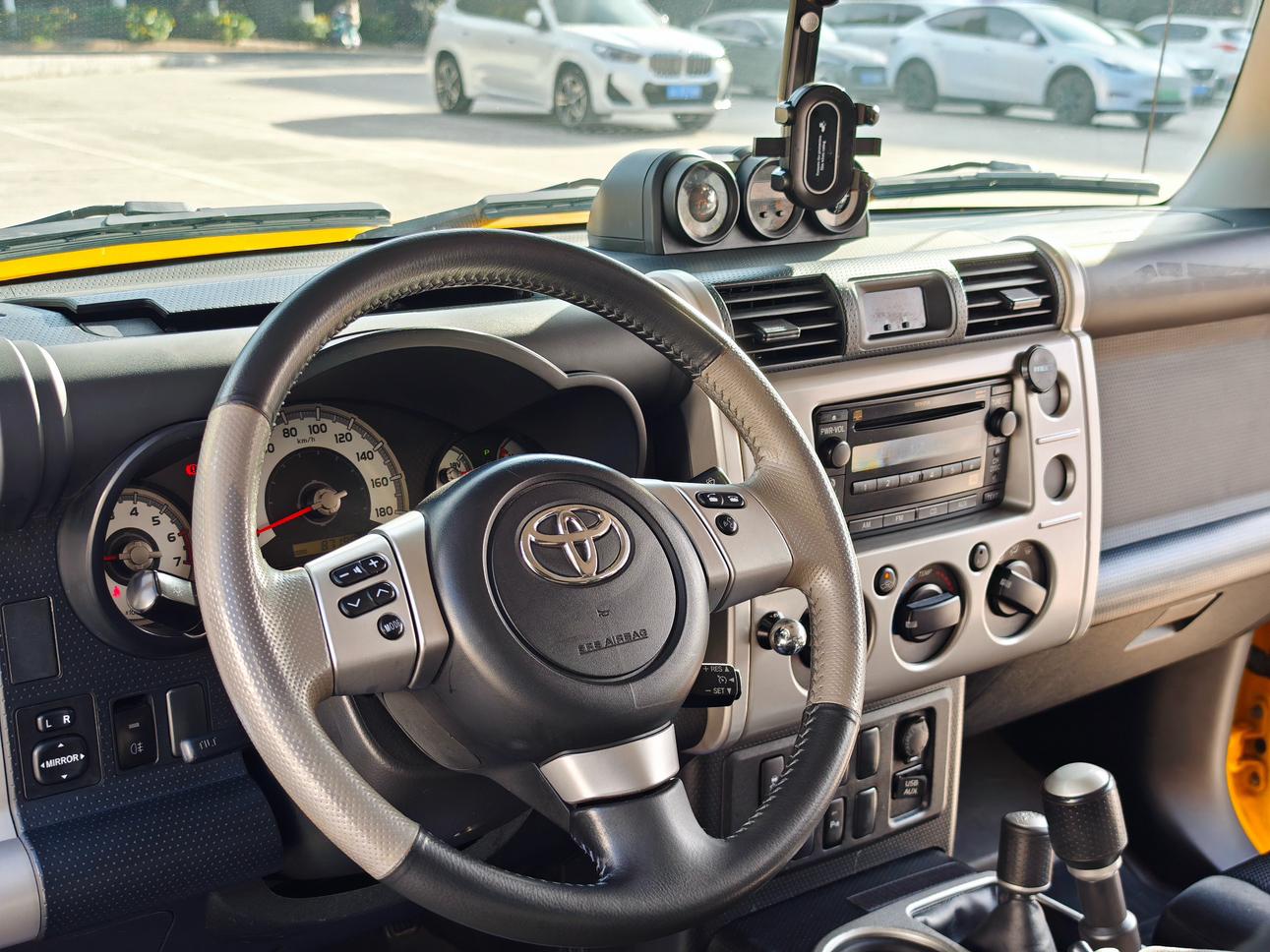 Toyota FJ Cruiser 2020 thumb 12