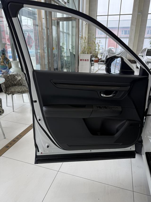 Honda CR-V 2023 thumb 6