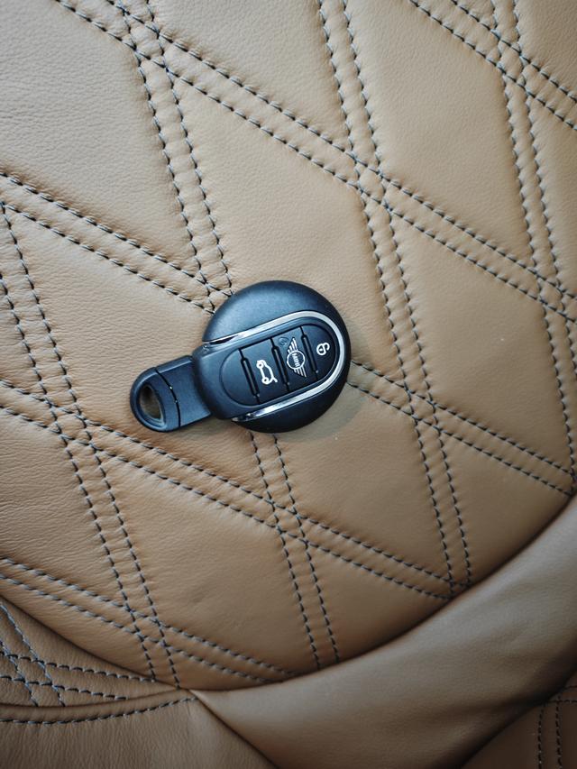 Mini Clubman 2023 thumb 9
