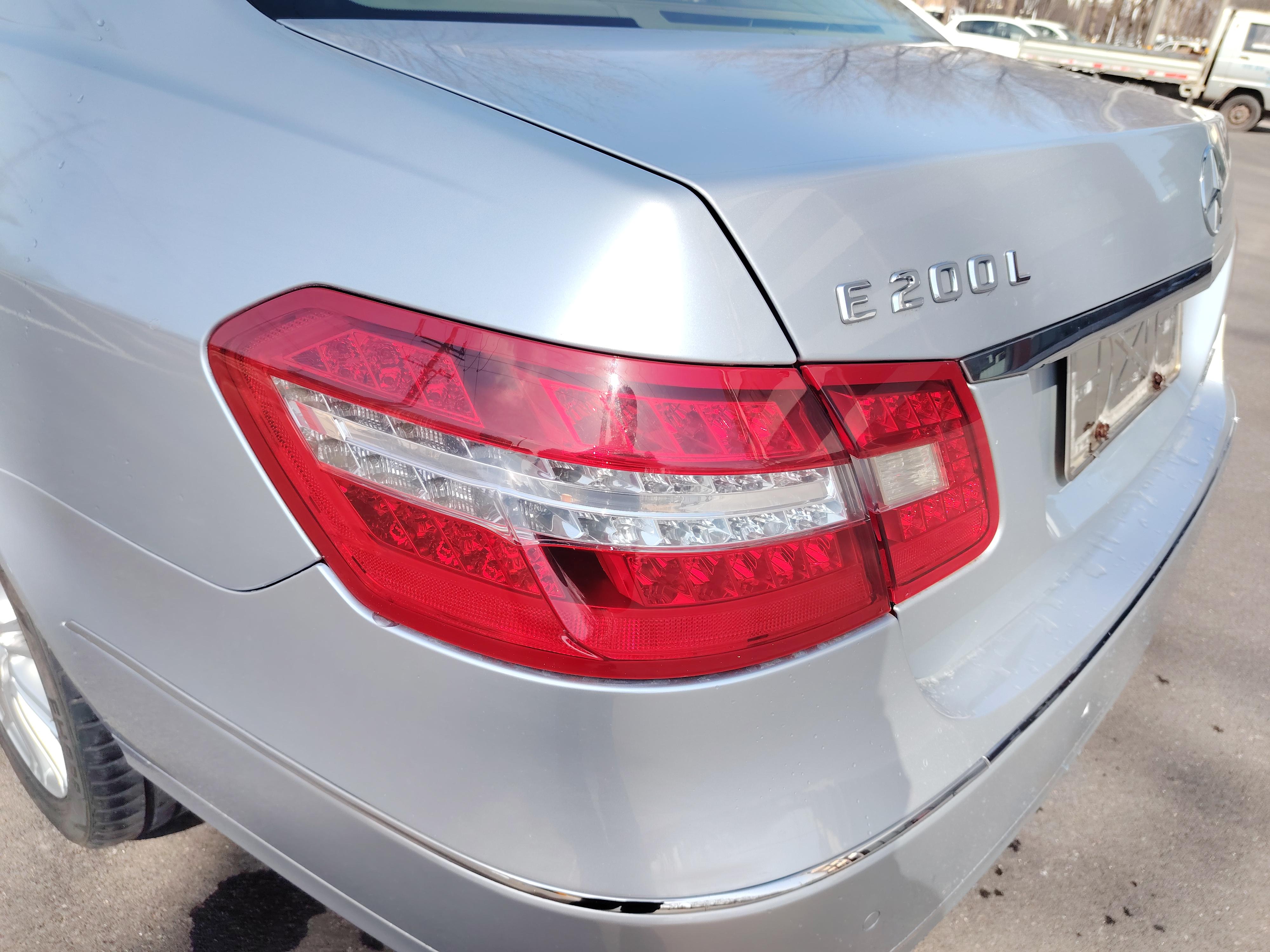 Mercedes-Benz E-Class 2011 thumb 9