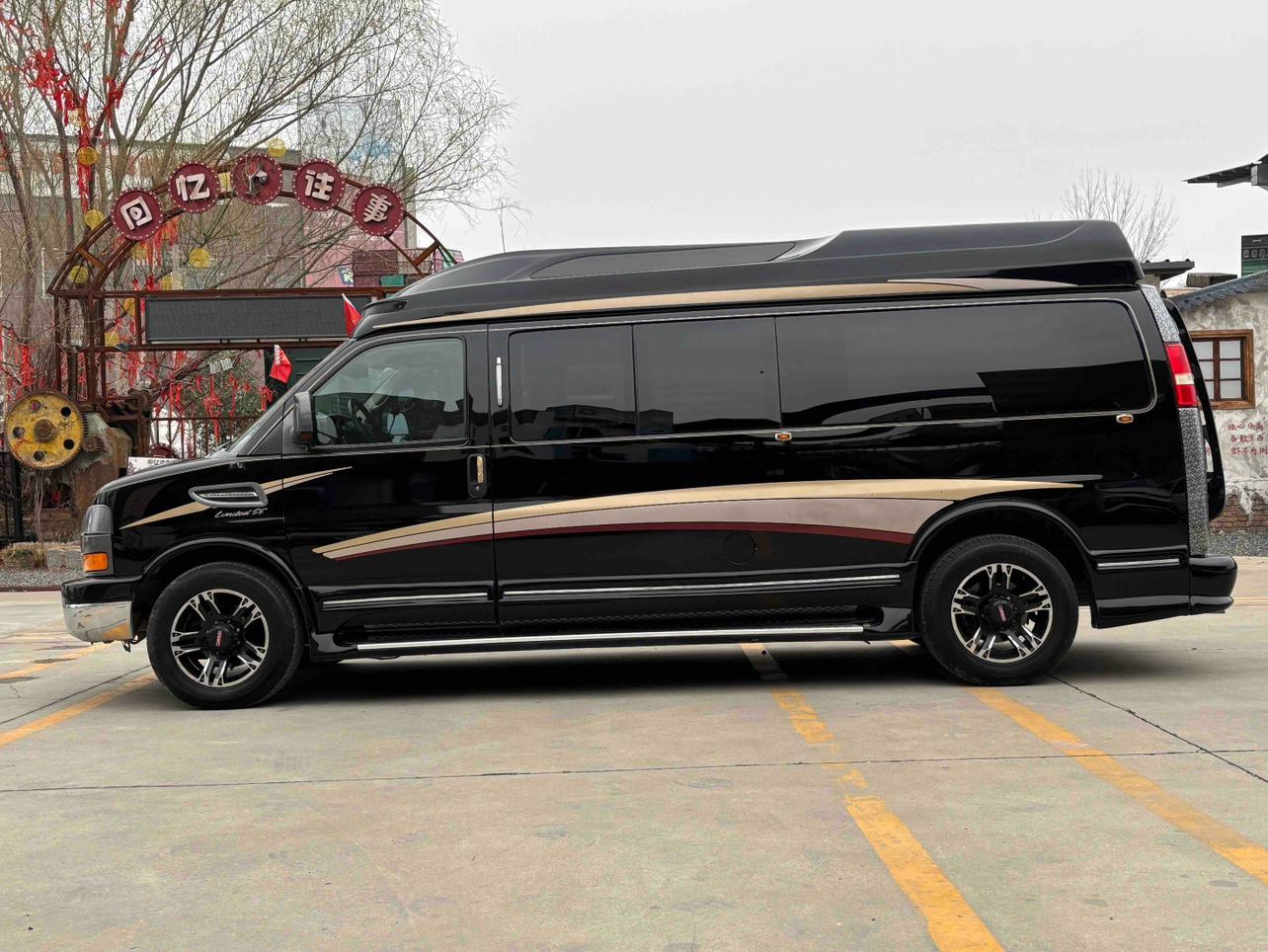 GMC Savana 2012 thumb 2