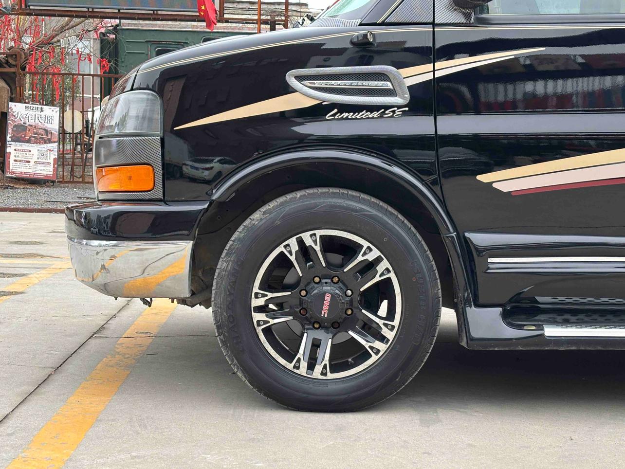 GMC Savana 2012 thumb 10