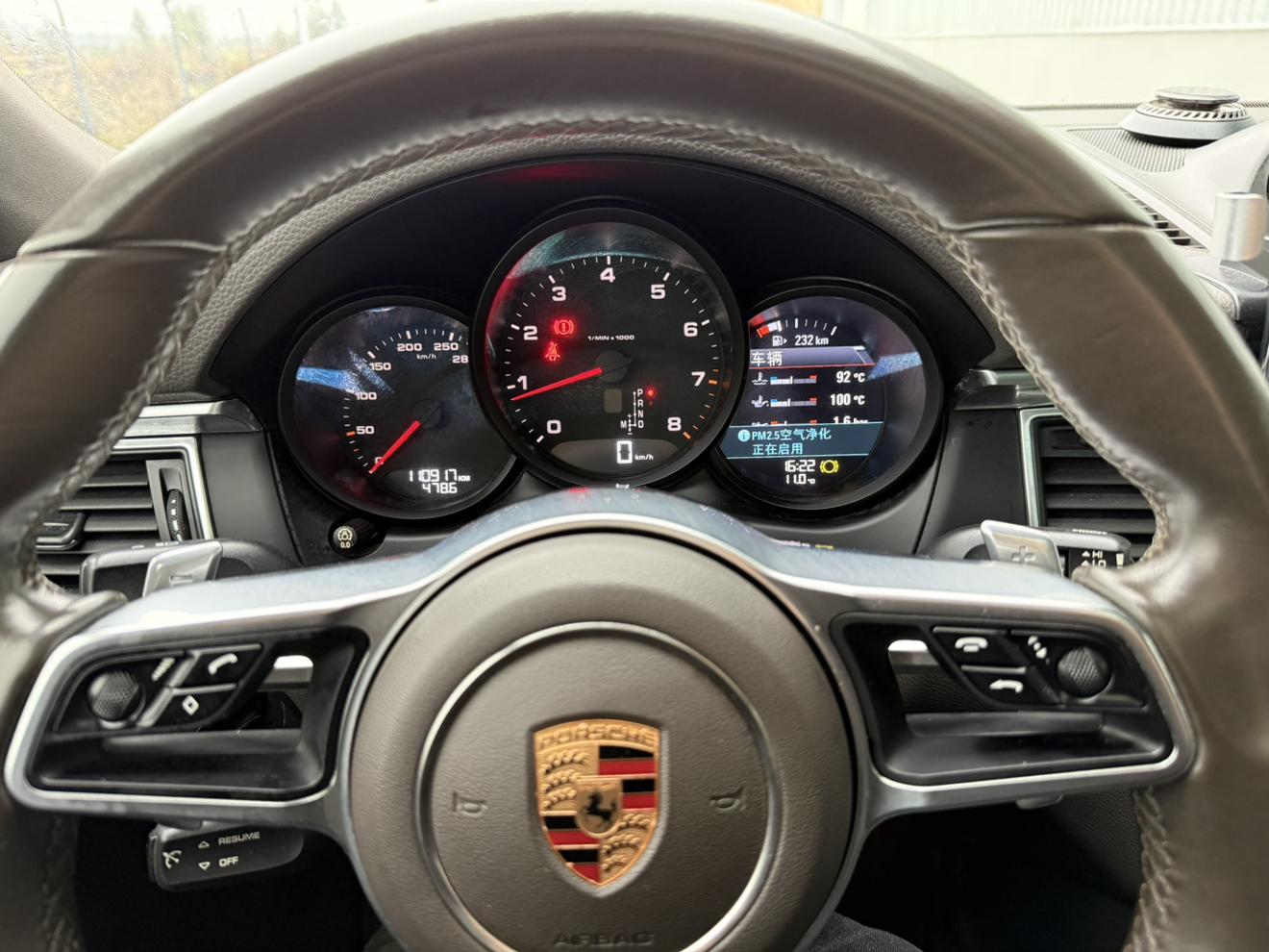 Porsche Macan 2018 thumb 5
