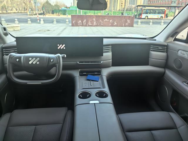 IM Motors (Zhiji) LS6 2026 thumb 7