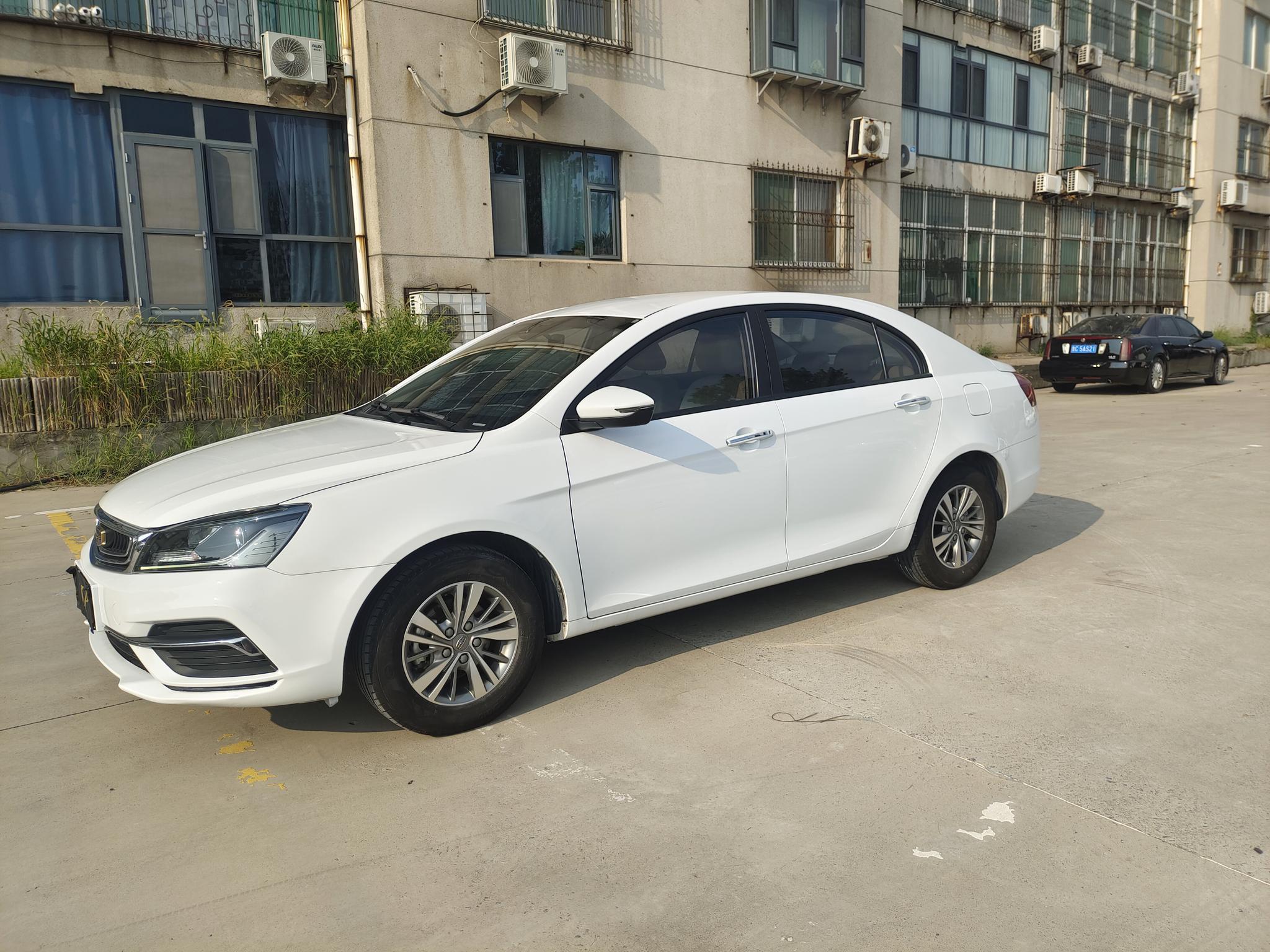 Geely Emgrand 2018 thumb 5