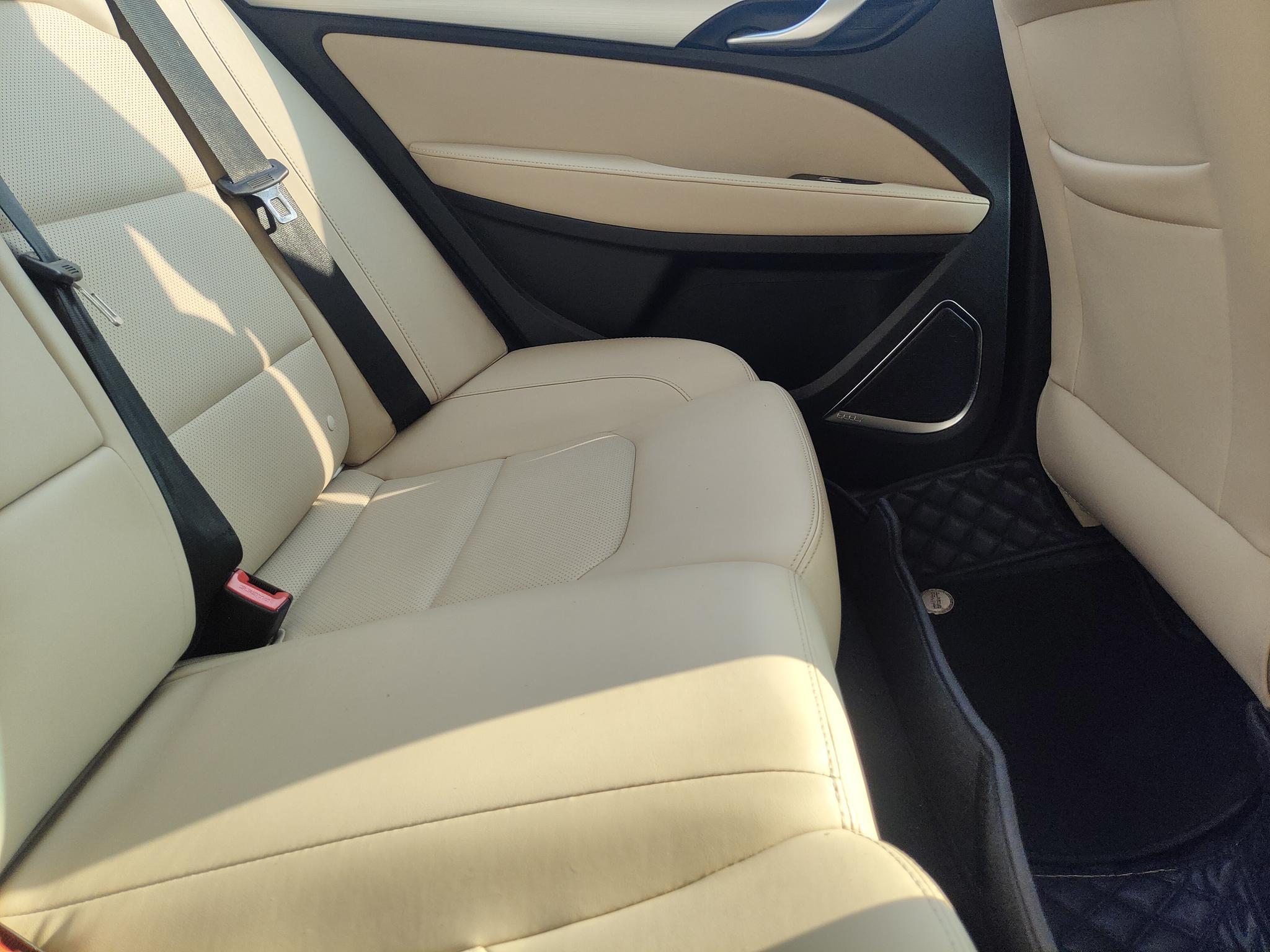 Geely Emgrand 2018 thumb 7
