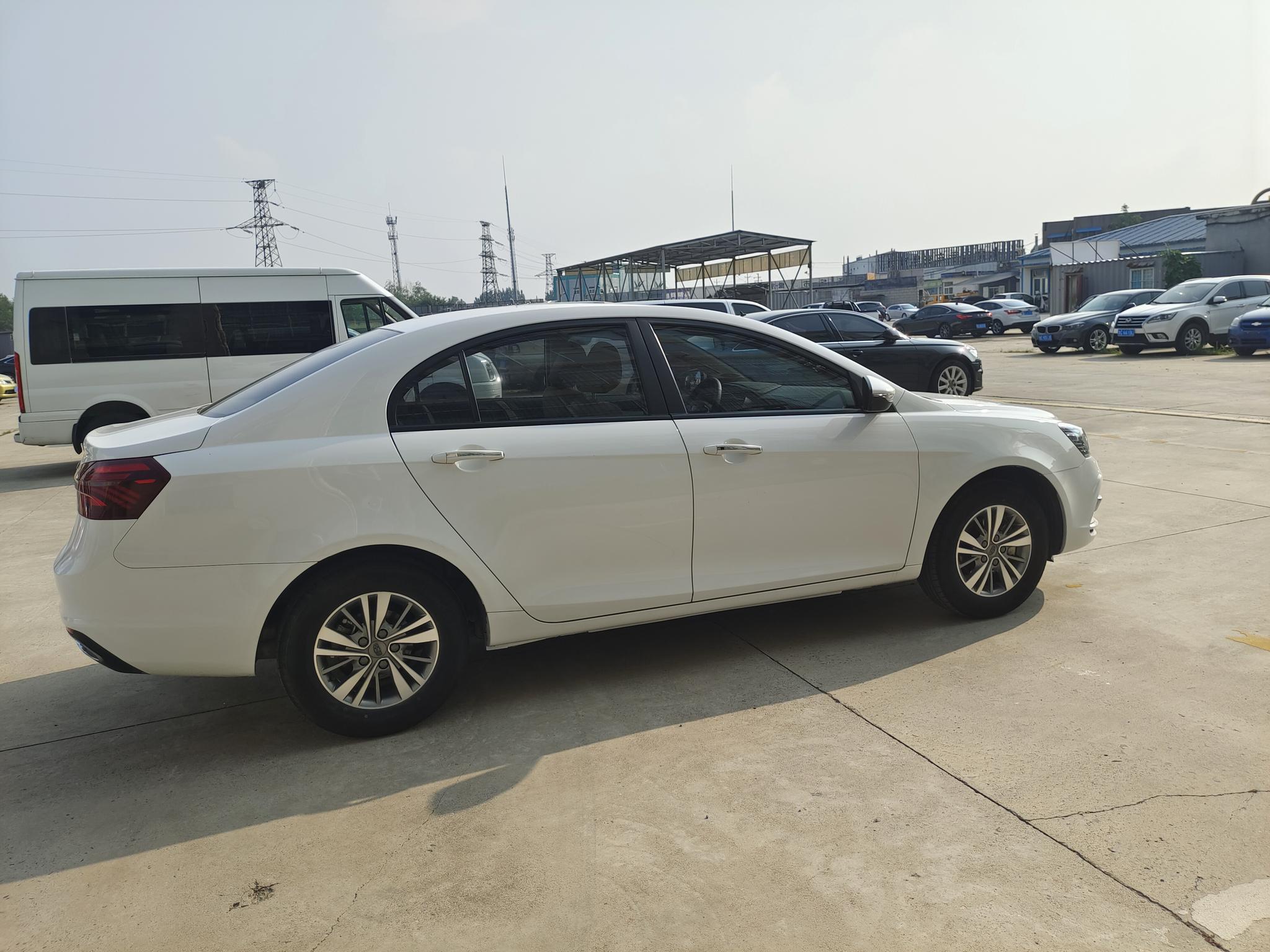 Geely Emgrand 2018 thumb 8