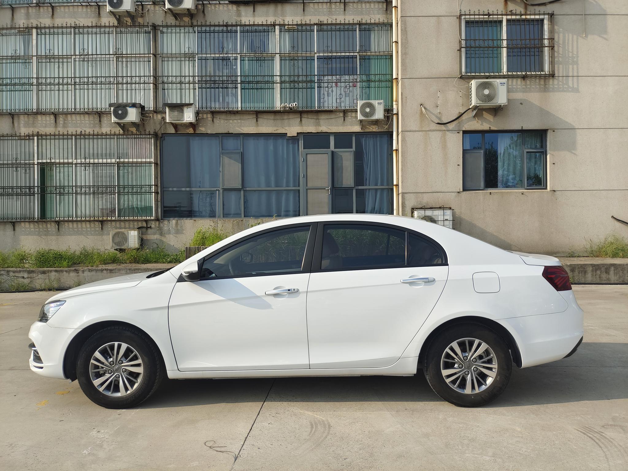 Geely Emgrand 2018 thumb 10