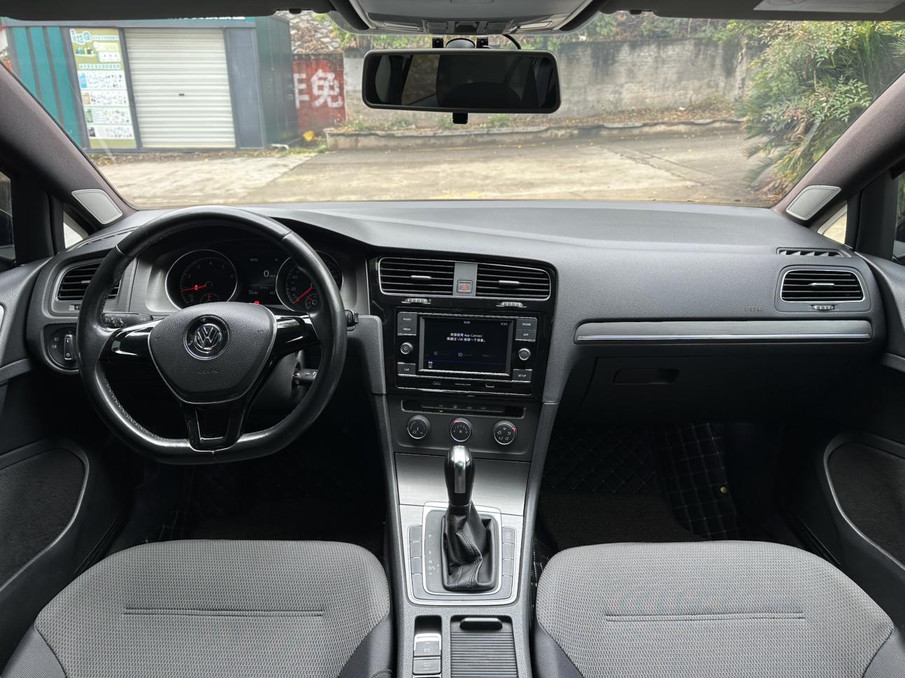 Volkswagen Golf 2014 thumb 4