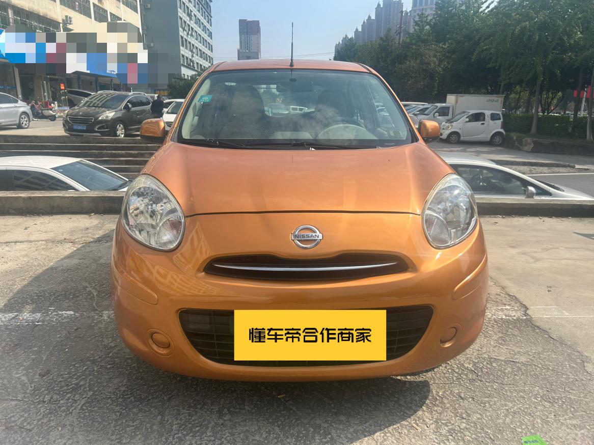 Nissan March 2014 thumb 9