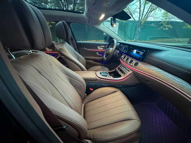 Mercedes-Benz E-Class 2022 thumb 4