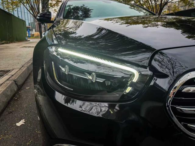 Mercedes-Benz E-Class 2022 thumb 8