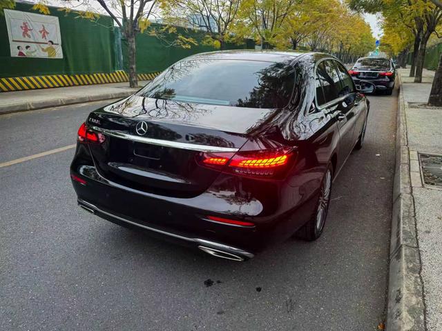 Mercedes-Benz E-Class 2022 thumb 10