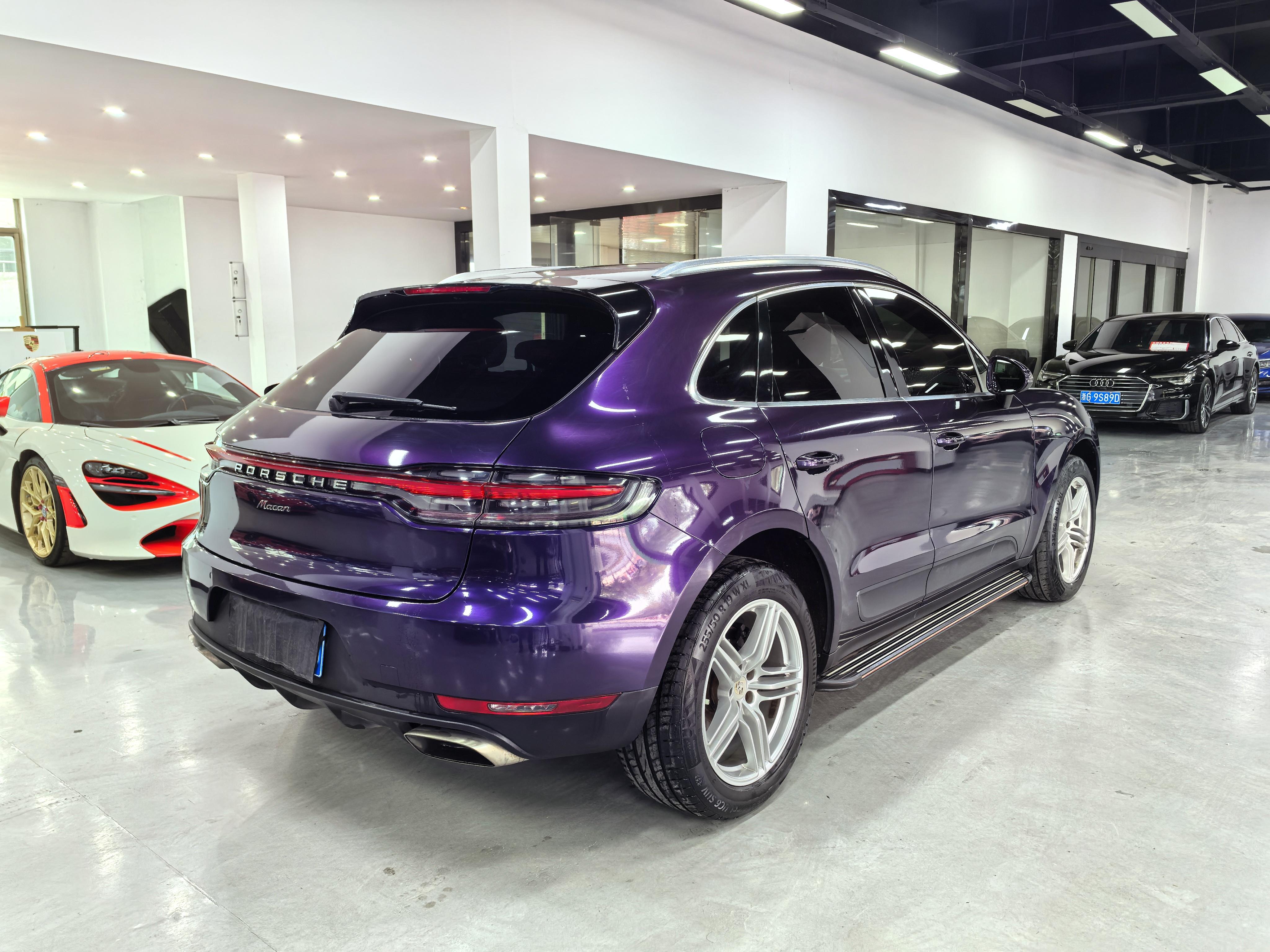 Porsche Macan 2019 thumb 3