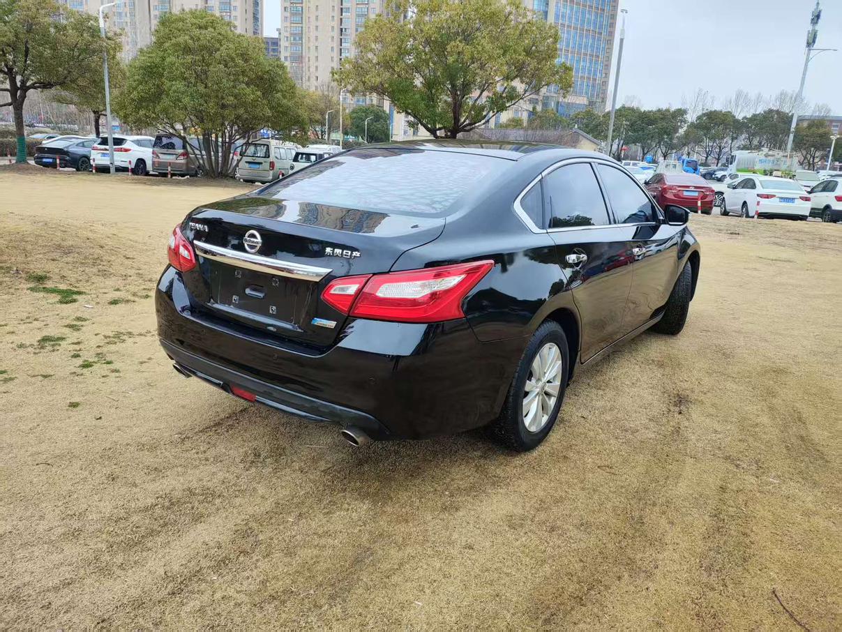 Nissan Altima 2017 thumb 4