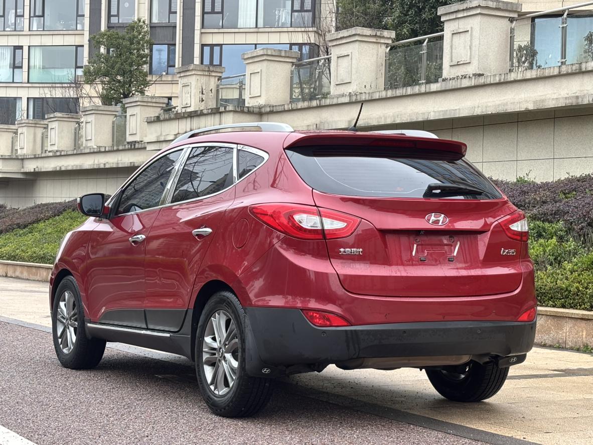 Hyundai ix35 2014 thumb 2