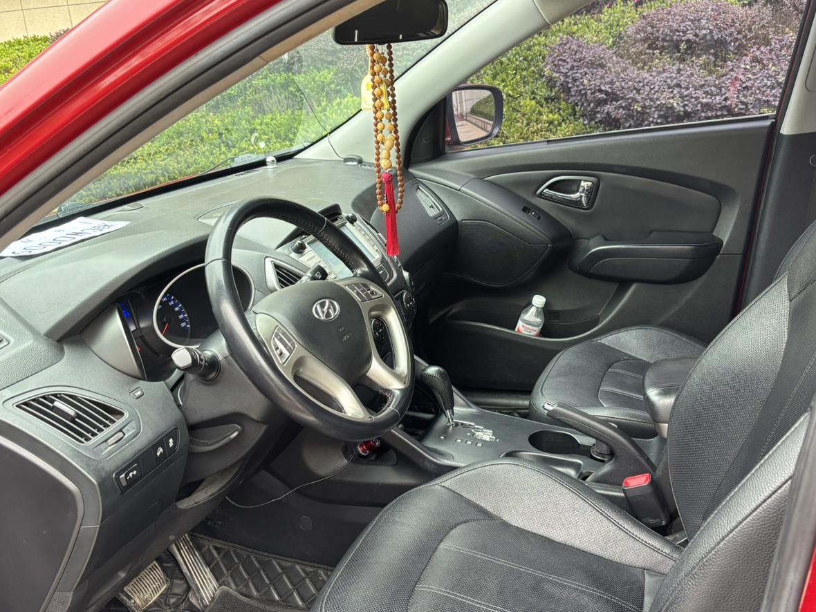 Hyundai ix35 2014 thumb 6